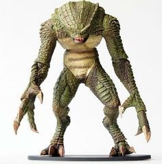 Resident Evil Archives Hunter Figure 7 inch