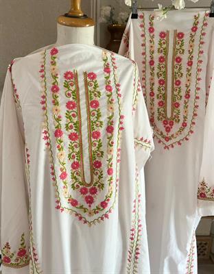 Safaid Kurtas