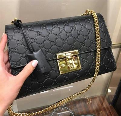 Rouge London Vintage Charm: The Victorian Noir Handbag - Timeless Elegance