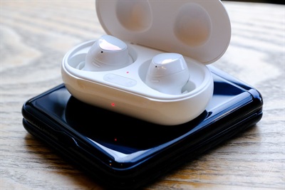 EarBUDS Plus