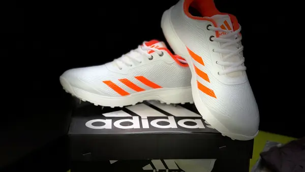Adidas Cricket Spike 