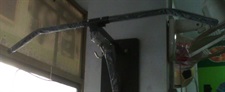 PULL-UP BAR WITH BOXING BAG HOCK AND SCREW