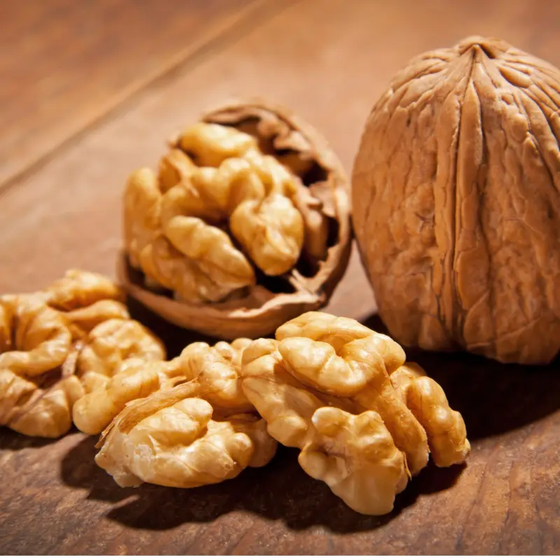 Walnut Kernels (Akhrot Giri): Nutrition, Benefits, Daily Uses and Buying Guide