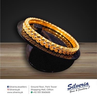 Gold plated bangle in Filligiri workmanship 