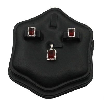 Red Zircon Silver Pendant Set