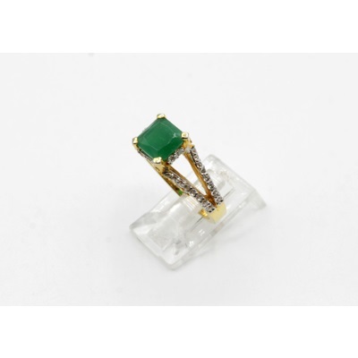 Two Tones With Center Green Onyx Ring