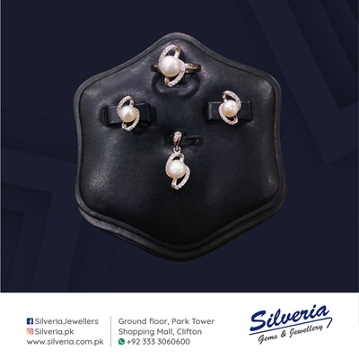 Genuine freshwater cultured pearls pendant sets in 925 Sterling Silver 