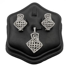 White Colored Zircon Silver Pendant Set