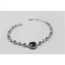 Beautiful bracelet with center round shaped black zircon