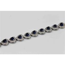 Beautiful bracelet with blue heart shaped zircon