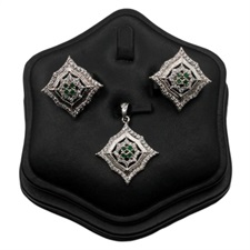 Beautiful Green And White Zircon Silver Pendant set