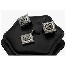 Beautiful Green And White Zircon Silver Pendant set