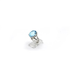 Natural Blue Topaz ring in 925 Sterling Silver