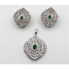 Beautiful Marquise Cut with Centre Green Zircon