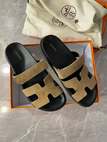 Hermes Chypre Size 44 ( Good for Size 43)