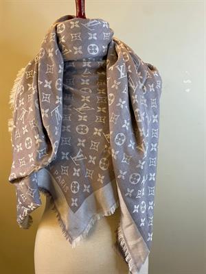 LV Grey scarf Square 