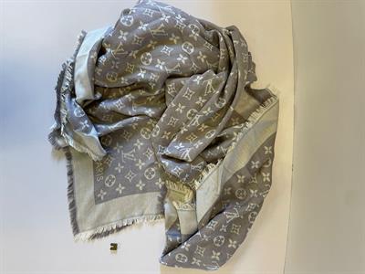 LV Grey scarf Square 