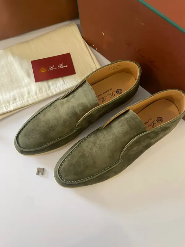 Loro Piana - Size 42