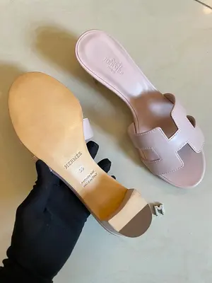 Hermes Oasis Size 39 