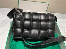 Bottega Veneta Padded Cassette leather crossbody bag - 26cm 
