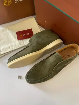 Loro Piana - Size 42