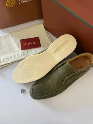 Loro Piana - Size 42