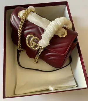 Gucci Marmont bag 22cm 