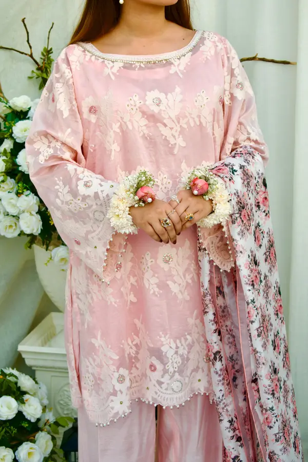 Parisa : Eid Collection' 26