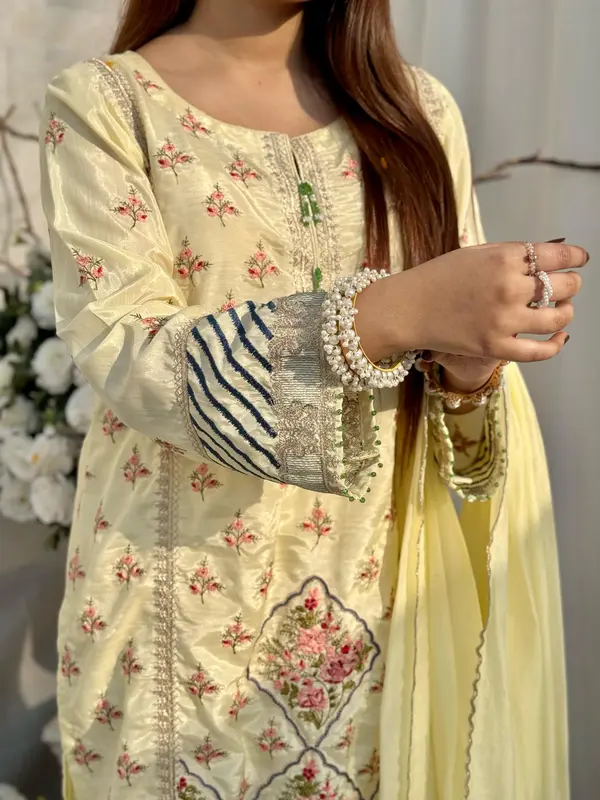 Parisa : Eid Collection' 26