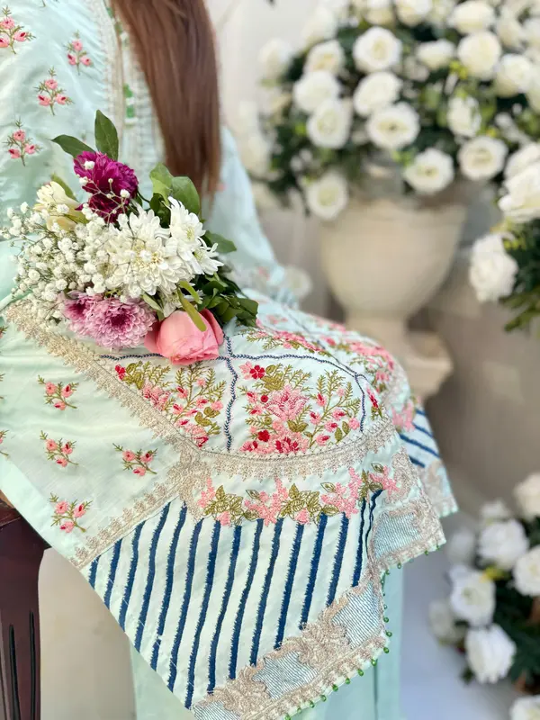 Parisa : Eid Collection' 26