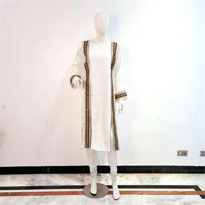 ELEGANT ESSENCE