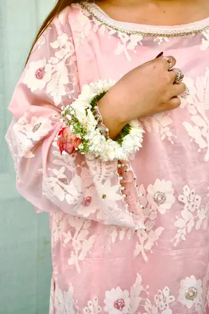 Parisa : Eid Collection' 26