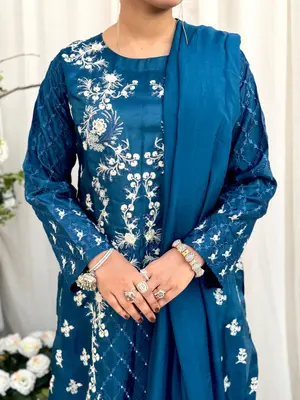 Parisa : Eid Collection' 26