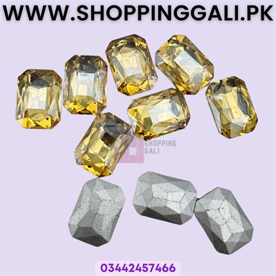 Champagne Color Stones - 1.8 cm in size - Champagne Color - Rectangle Shape - Pack Of 82 Stones