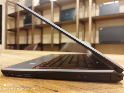 FUJITSU LIFEBOOK E746 Core i5 6th Generation