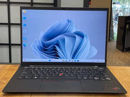 Lenovo ThinkPad X1 Carbon Gen 9 Laptop -  Intel® Quad Core™ i7-1185G7 vPro®