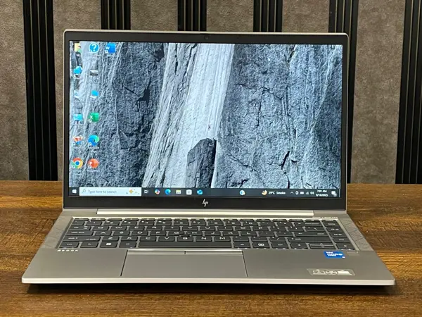 HP ZBook Firefly 14 G8 Mobile Workstation | Nvidia T500 4GB GDDR6.