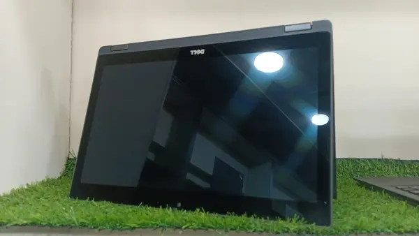 Dell Latitude 5289 2-in-1 Core i5 7th Generation