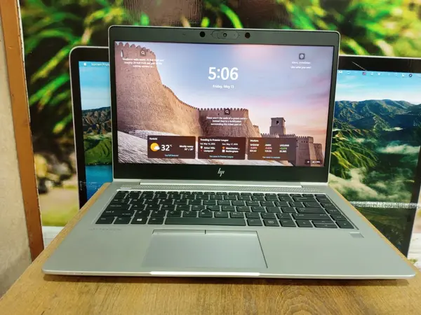 HP EliteBook 745 G6 Notebook PC - Ryzen 5 Pro 3500U | AMD Radeon™ Vega 8 Graphics.
