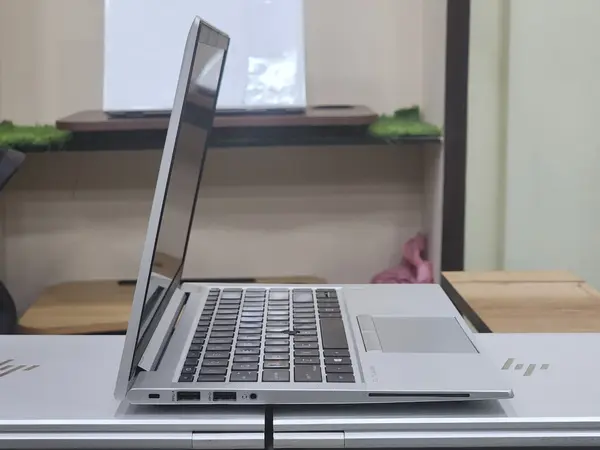 HP EliteBook 845 G7 - AMD Ryzen 3 4450U Laptop