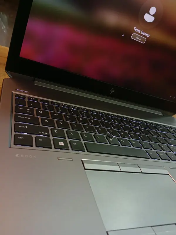HP ZBook 15 G6 mobile Workstation - Intel Xeon E-2286M | NVIDIA Quadro T2000 (4GB GDDR5)
