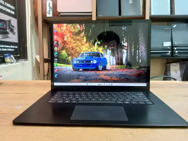 Microsoft Surface Laptop 4 Core i7 11th Generation | 15" Touchscreen Display | Black