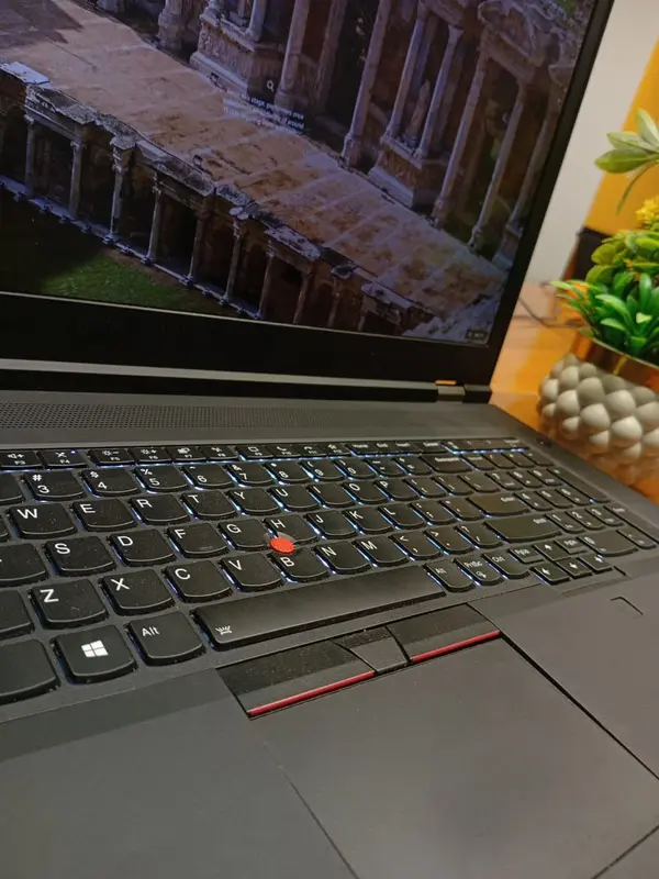 Lenovo ThinkPad P17 Gen 1 Core i7 10th Generation | NVIDIA Quadro T1000 4GB GDDR6