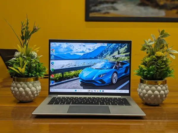 HP EliteBook 840 G11 Core Ultra 5 135U AI PC | 16GB DDR5 RAM | 256GB SSD