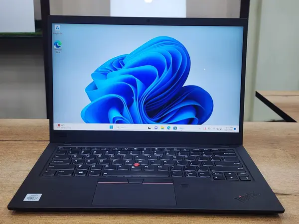 Lenovo ThinkPad X1 Carbon Gen 8 Laptop | Intel Core i7 10th Generation