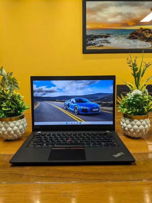 Lenovo ThinkPad P14s Gen 1 Core i7 10th Generation | NVIDIA® Quadro® P520 2GB GDDR5