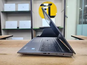 HP ZBook Fury 15 G7 - Intel Xeon W-10885M | Nvidia Quadro T1000 with Max-Q Design 4GB