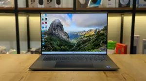 Dell Precision 5560 Core i5 11th Generation - NVIDIA® T1200 4GB GDDR6