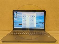 HP Pavilion 15-cc1xx Core i5 8th Generation | 15-Inch White Laptop