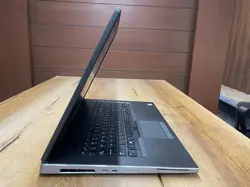 Dell Precision 7740 Mobile Workstation | Intel® Core™ i7-9750H | NVIDIA Quadro® RTX 4000 8GB GDDR6